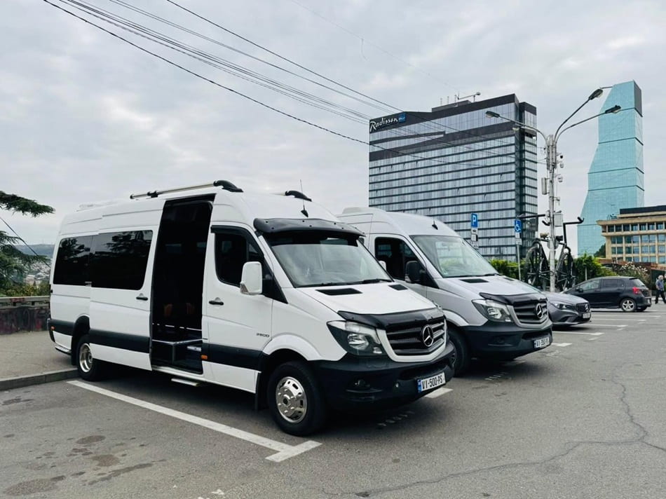 Transfer from Tbilisi to Baku Transfer from Tbilisi to Baku