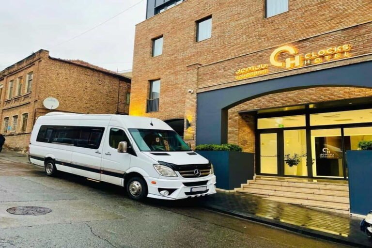 transfer from Tbilisi to Yerevan private minibus pickup