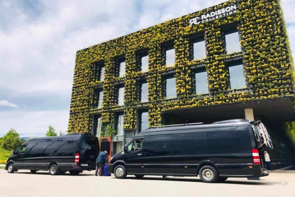 Minibus rental in Tbilisi for group transfer near hotel with driver